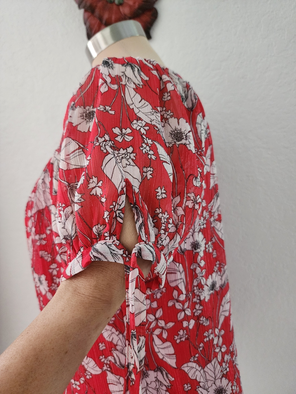 SARA MICHELLE | Red Floral Top - Picture 8 of 14